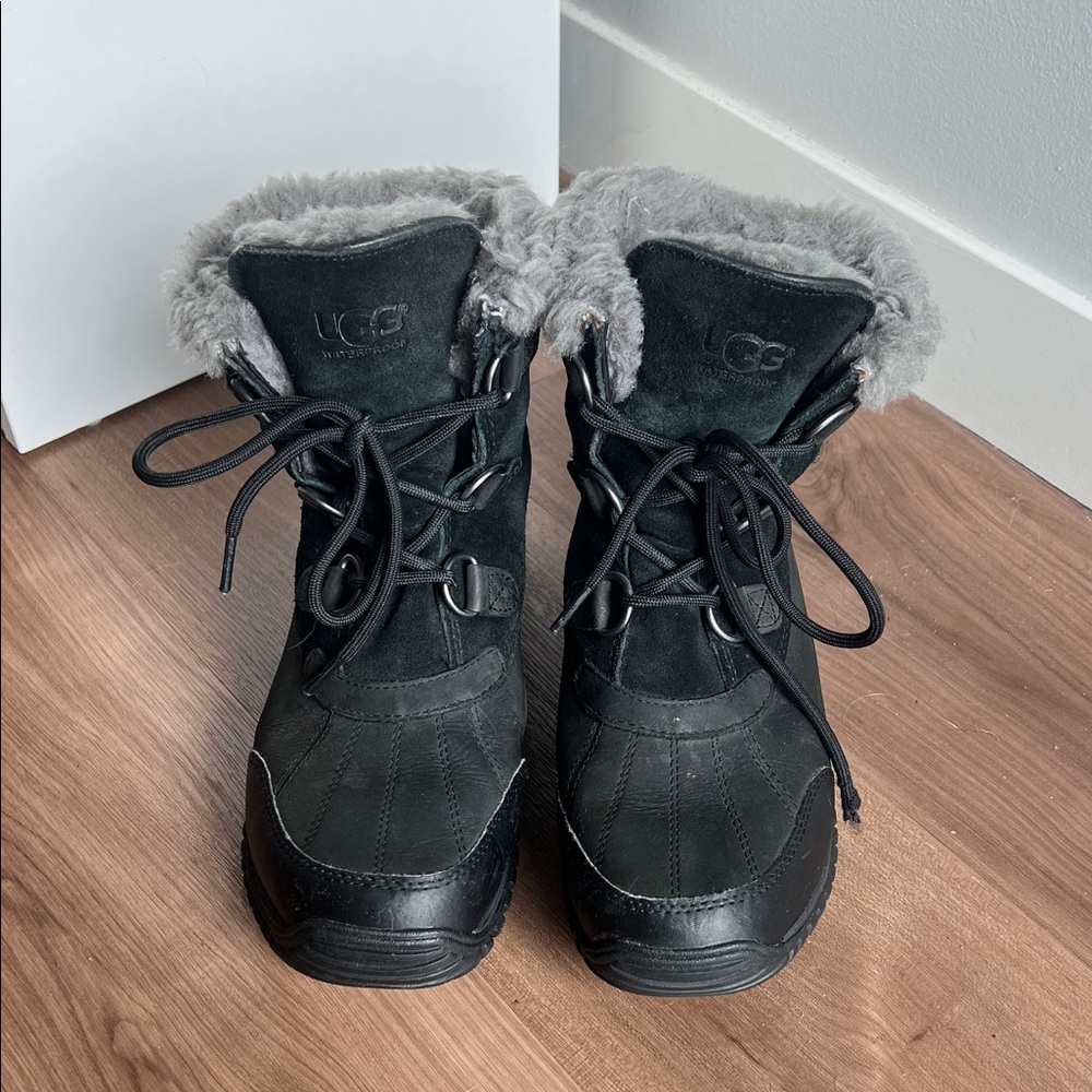 Women’s UGG Black Boots size 9